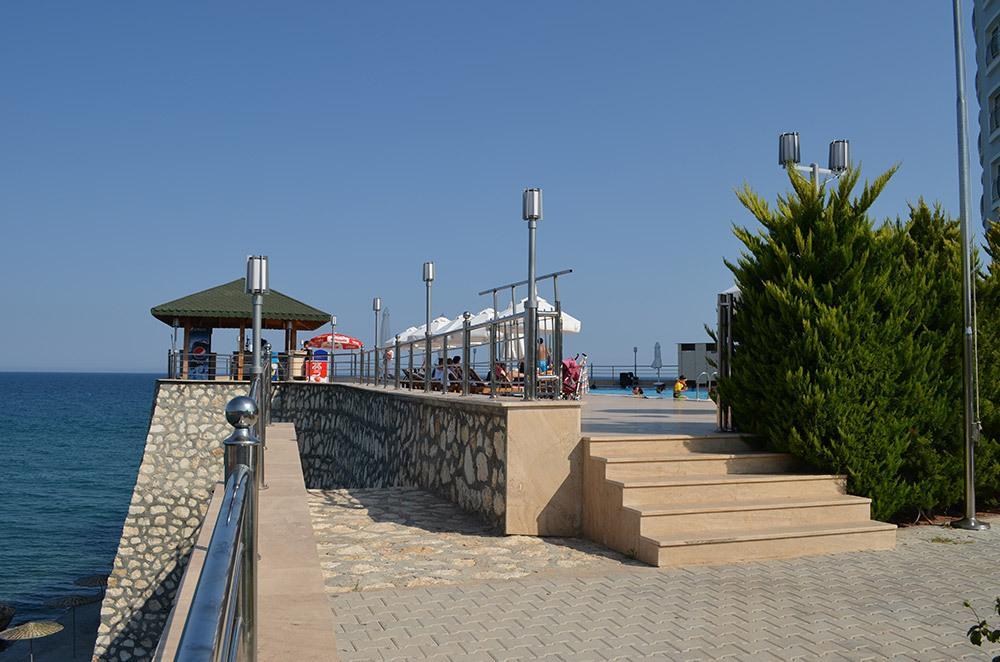 Lamos Resort Hotel & Convention Center Kumkuyu Exterior foto